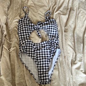 Women’s One-Piece Bathing Suit